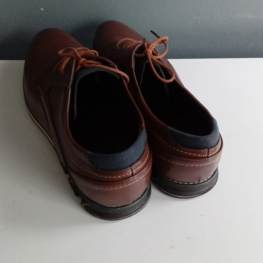 Mens Brown Leather Plain Toe Derby Dress Shoes with Sporty Outsole‎ Navy Trim